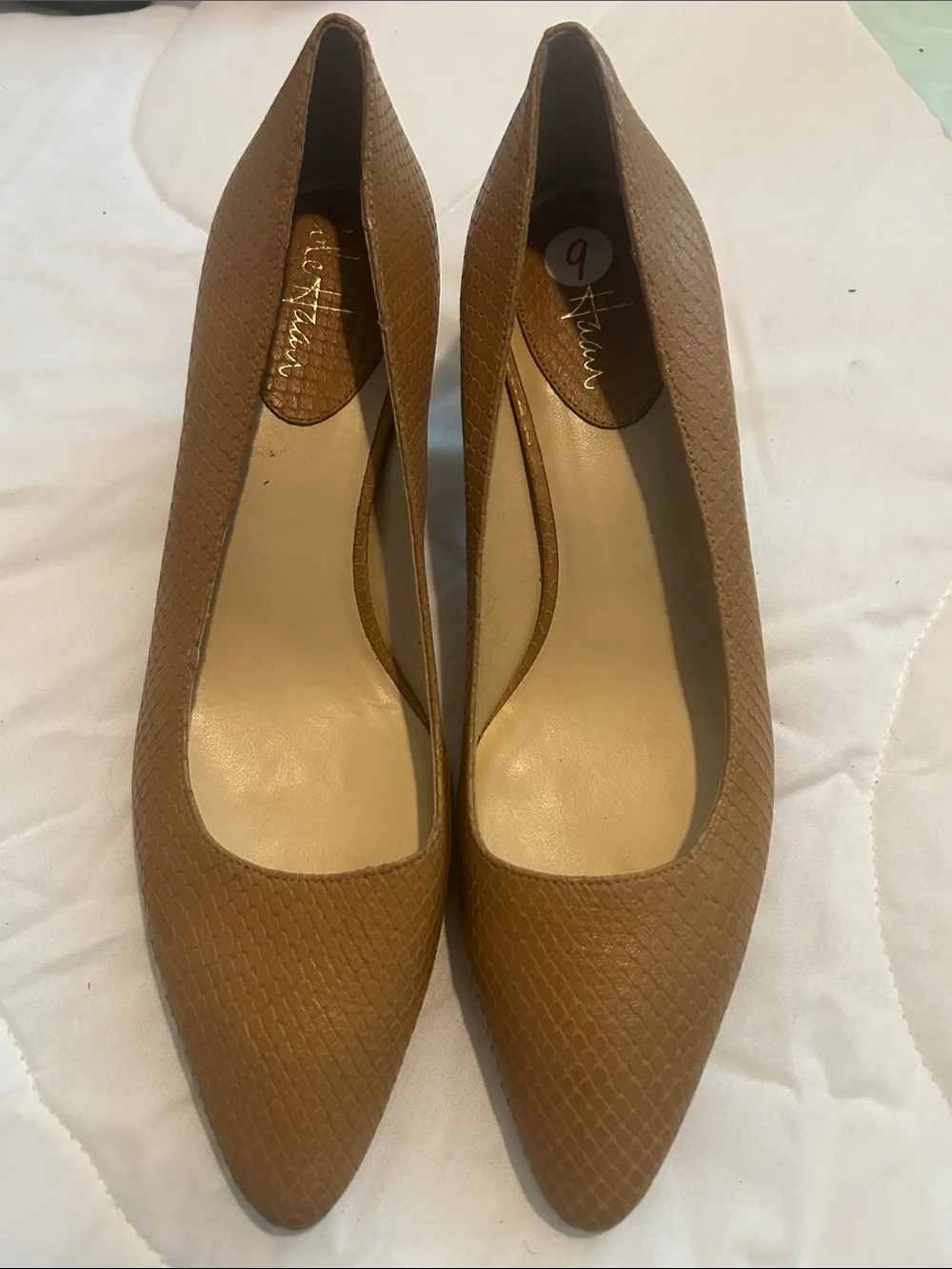 Cole Haan Women's Tan Textured Pointed-Toe Pumps